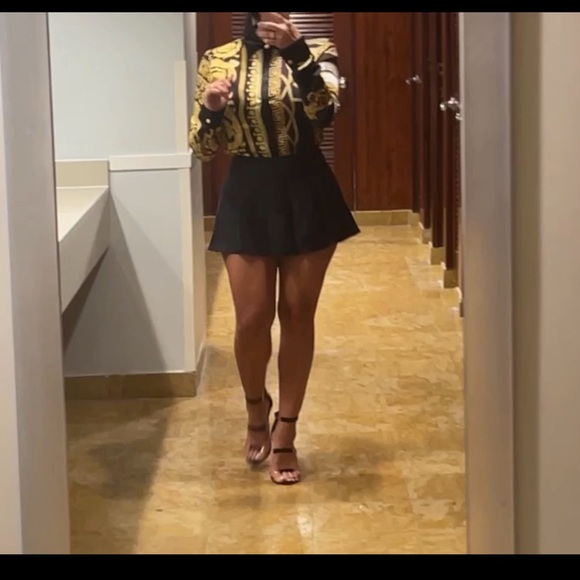 Versace shirt (La Coupe Dee Dieux Silk Shirt) - Picture 1 of 5